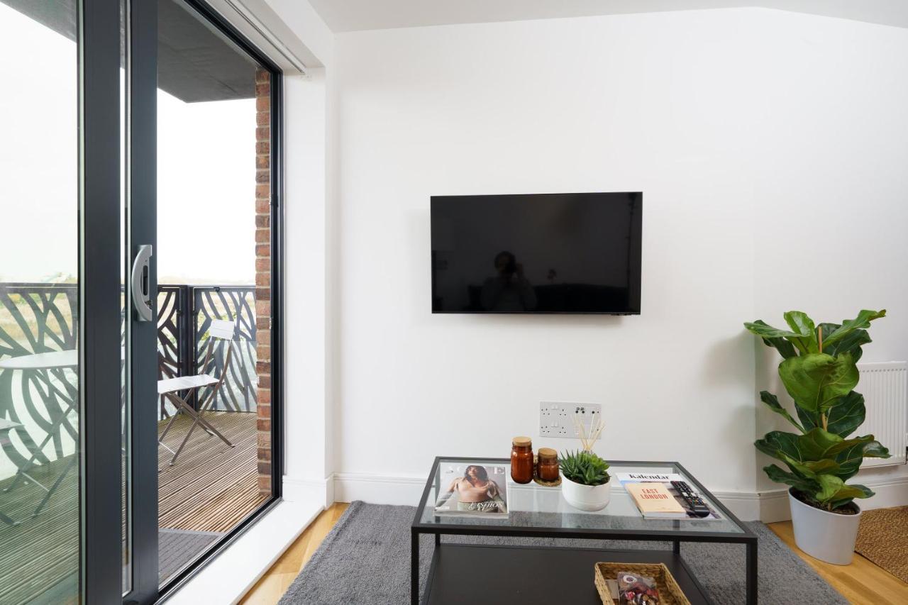 1 Bed Flat Near Canary Wharf, O2 Apartment London Exterior photo